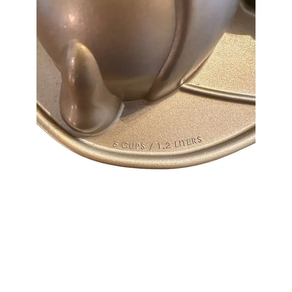 Nordic Ware Caterpillar Cakelet 8 Segments Individual Cake Pan Mold USA 5 Cup